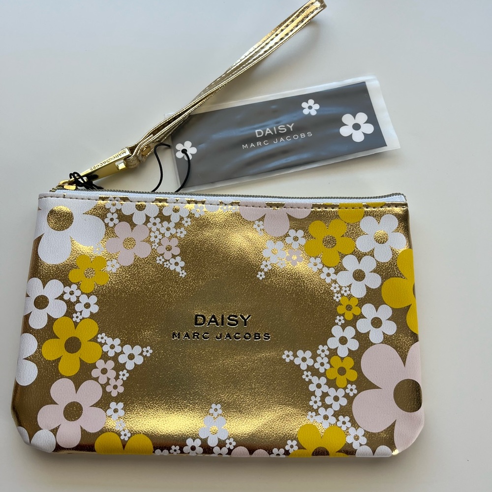 NWT - Marc Jacobs Wristlet